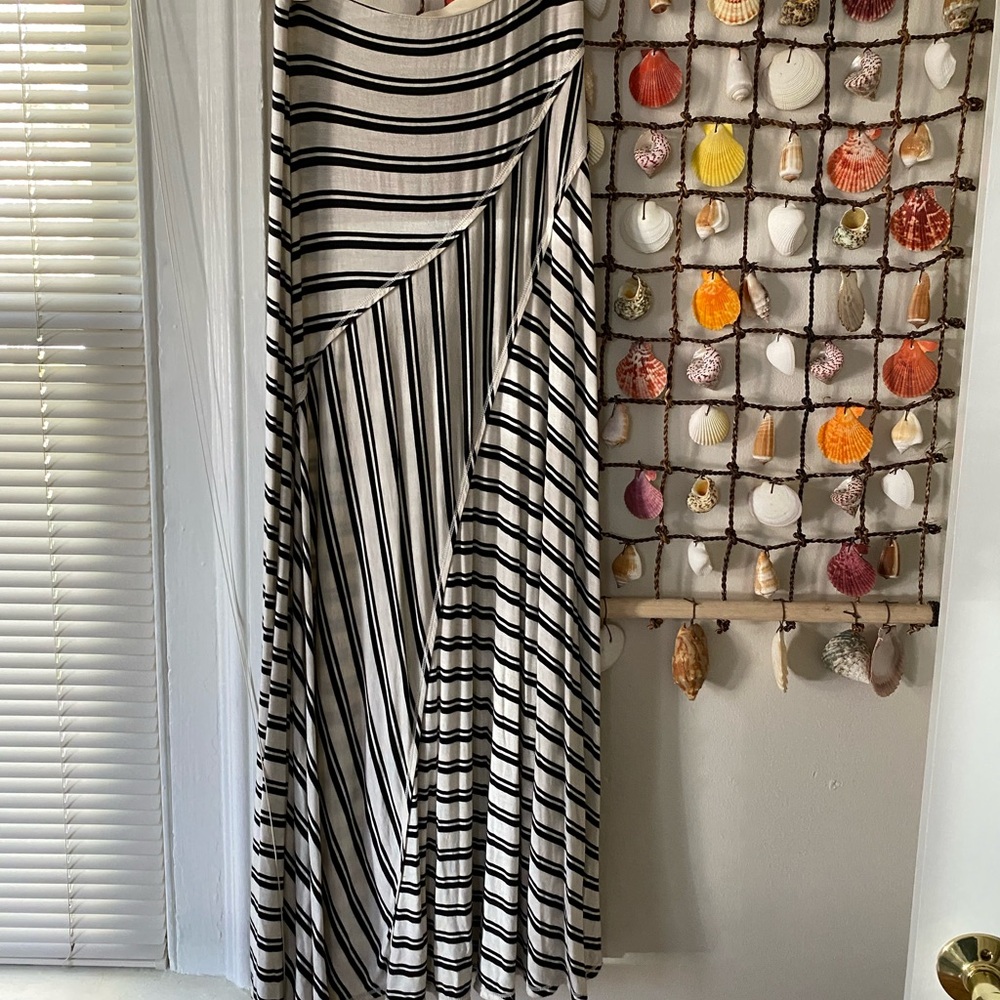 MAX STUDIO Long Skirt